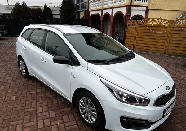 Kia Ceed cena 36600 przebieg: 171000, rok produkcji 2017 z Toruń małe 232